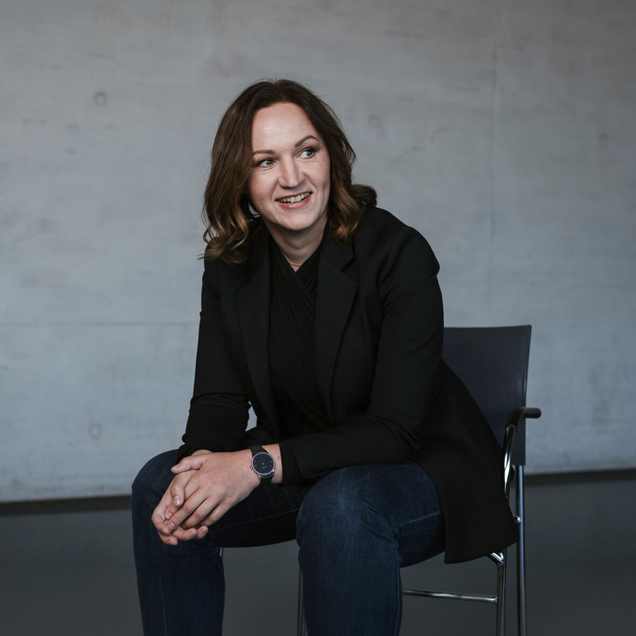 Dr. Julia-Zukrigl im Gespräch